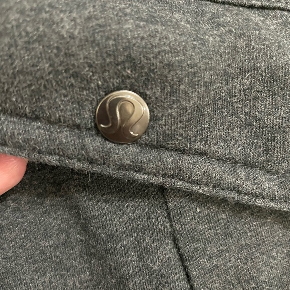Lululemon It’s Happening Jacket Heathered Deep Coal Size 6 - Picture 16 of 16